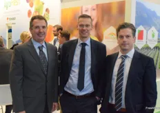 Narciso Vivot, André Vink and Ivan Van Dessel from AgroFresh, they promote the Ripelock.